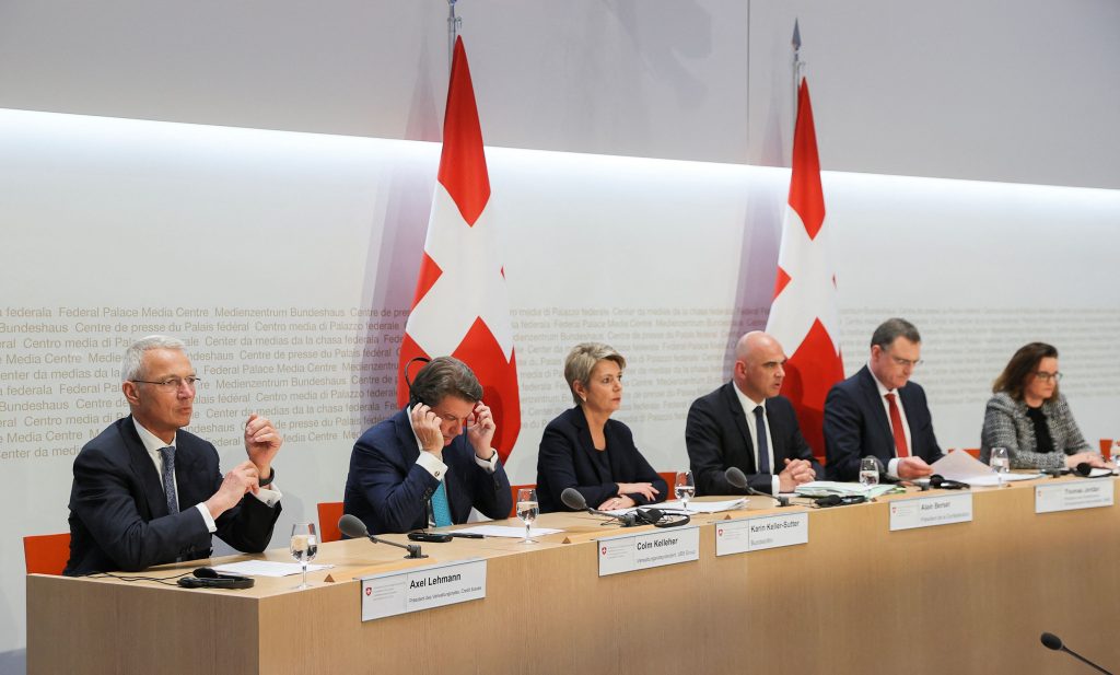 Credit Suisse: Επίσημη η εξαγορά της από τη UBS