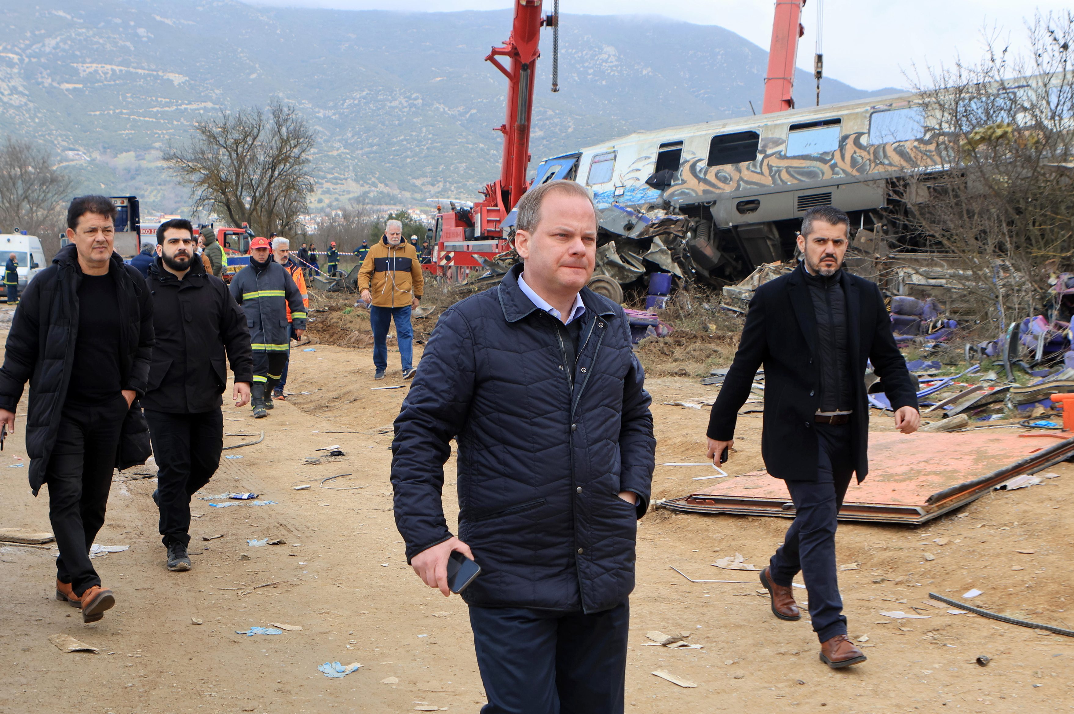 Παρασκηνιακές πιέσεις για την υποψηφιότητα του Κώστα Καραμανλή