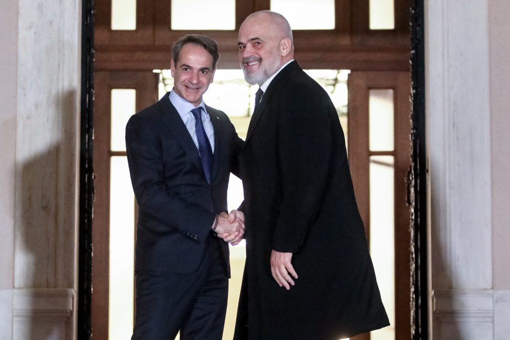 Μητσοτάκης: Δείπνο με τον Ράμα στο Μέγαρο Μαξίμου