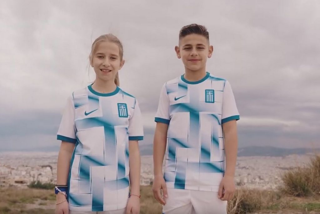 Εθνική Ελλάδας: Η νέα φανέλα παρουσιάστηκε ενόψει προκριματικών Euro