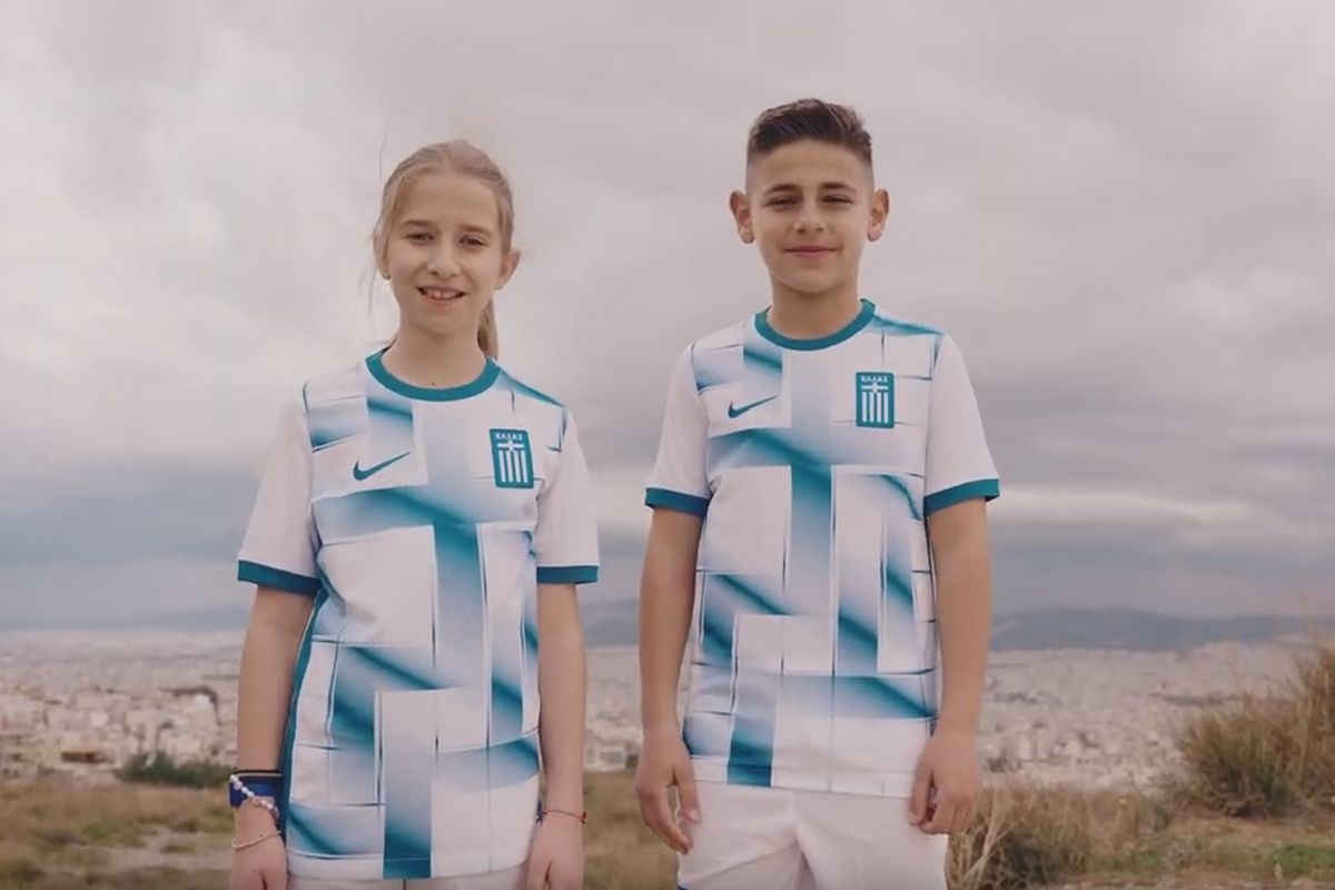 Εθνική Ελλάδας: Η νέα φανέλα παρουσιάστηκε ενόψει προκριματικών Euro