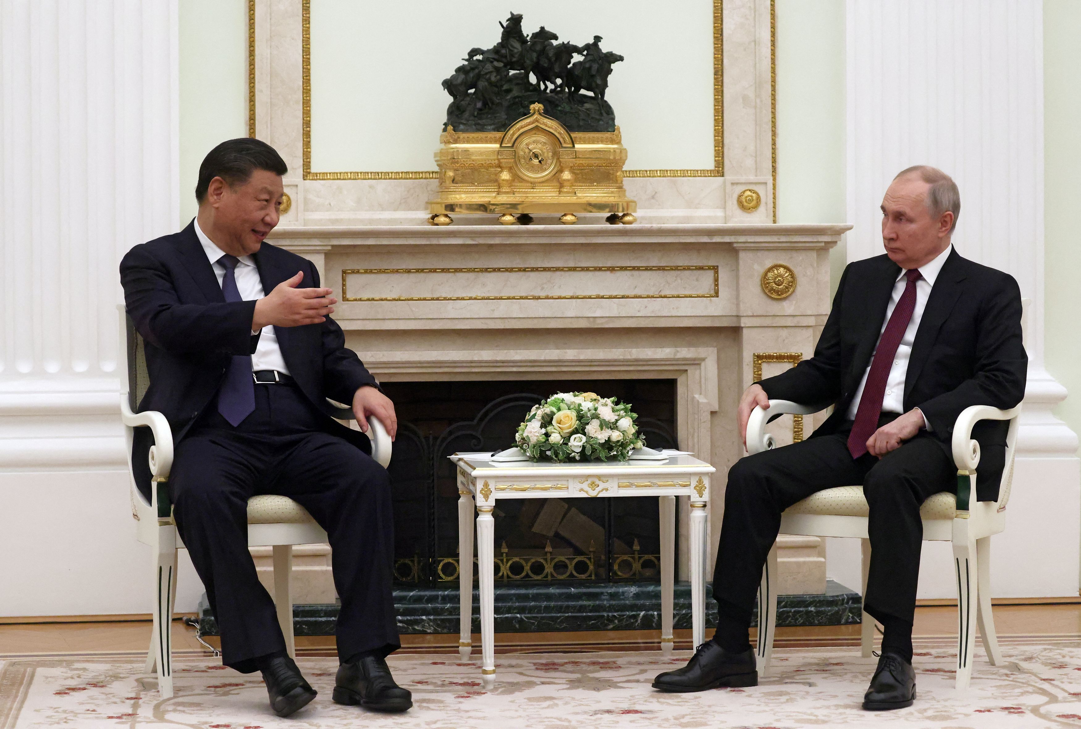 Σι Τζινπίνγκ – Πούτιν: Οι «αγαπημένοι φίλοι» συναντώνται στη Μόσχα