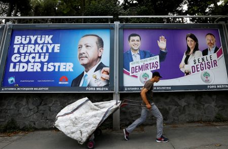 Τουρκία: Οι Κούρδοι σε πιθανό ρόλο ρυθμιστή στις εκλογές του Μαΐου