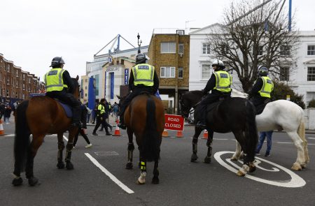 Θεσμικά ρατσιστική και σεξιστική η αστυνομία του Λονδίνου, σύμφωνα με έρευνα