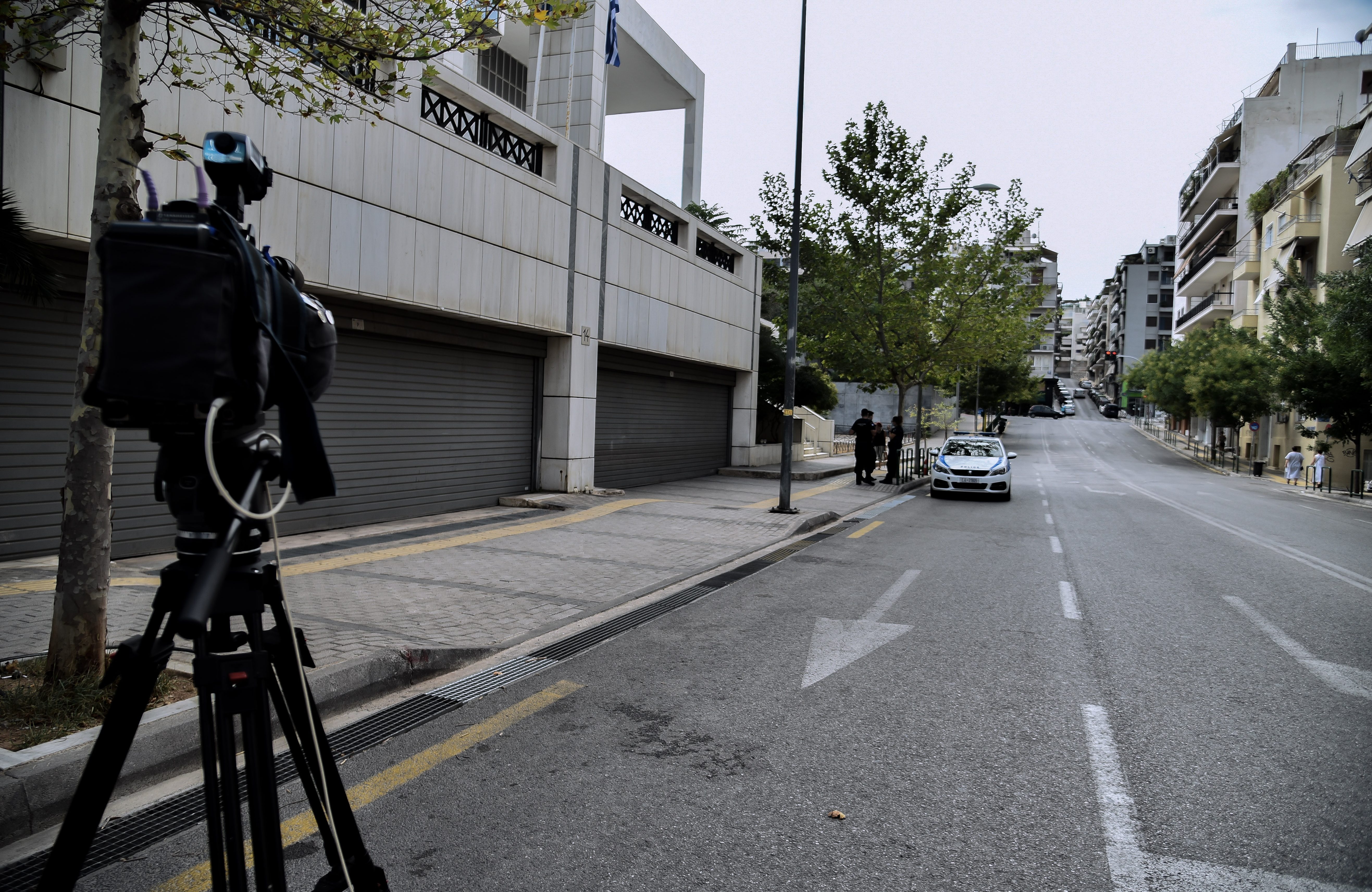 Επίθεση με μαχαίρι έξω από το Εφετείο Αθηνών – Ένας τραυματίας