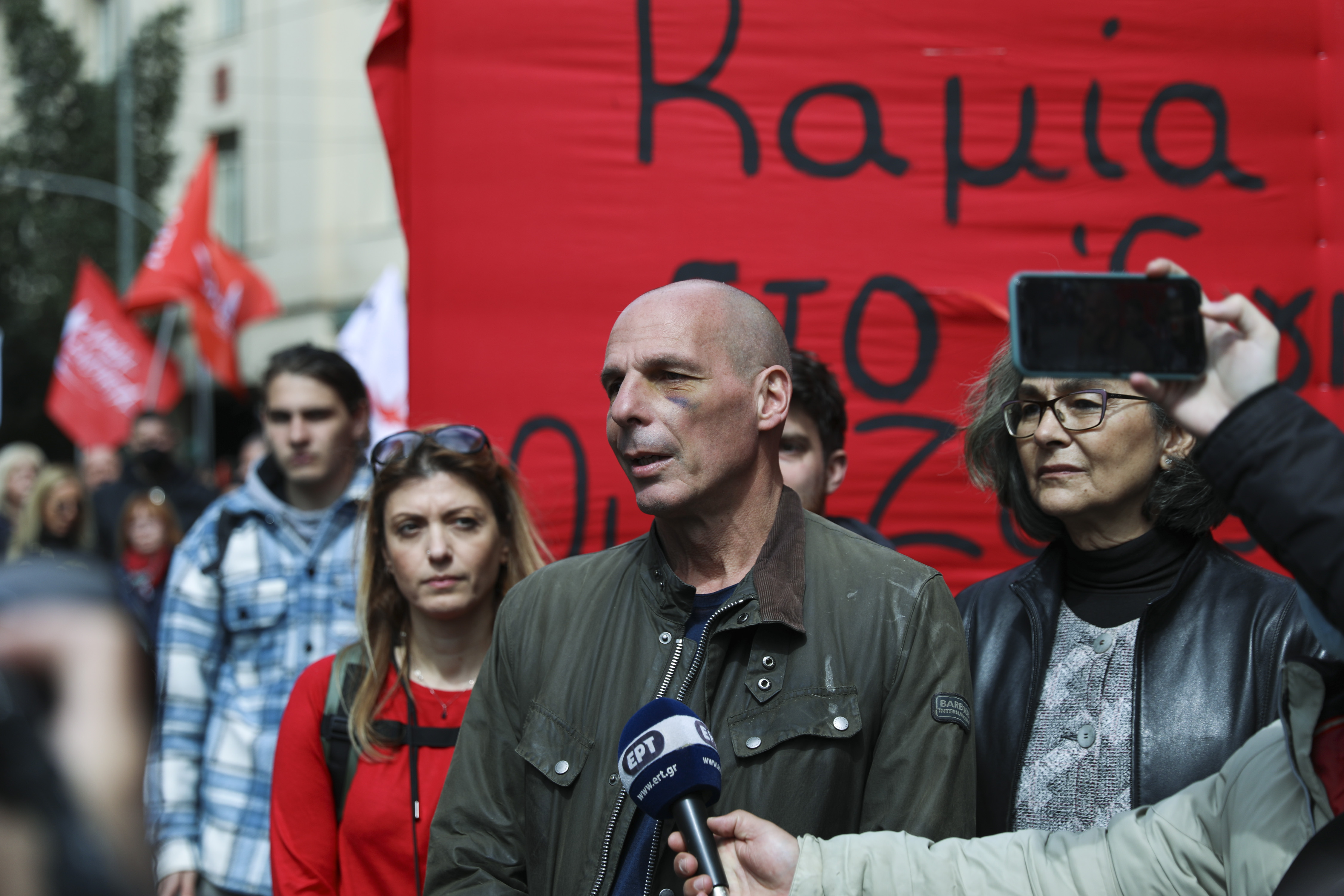 Βαρουφάκης: Ταυτοποιήθηκε ακόμα ένα άτομο από την επίθεση