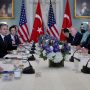 Τουρκία: Στοχοποιεί τις ΗΠΑ – Πυρά από τον επικοινωνιολόγο του Ερντογάν