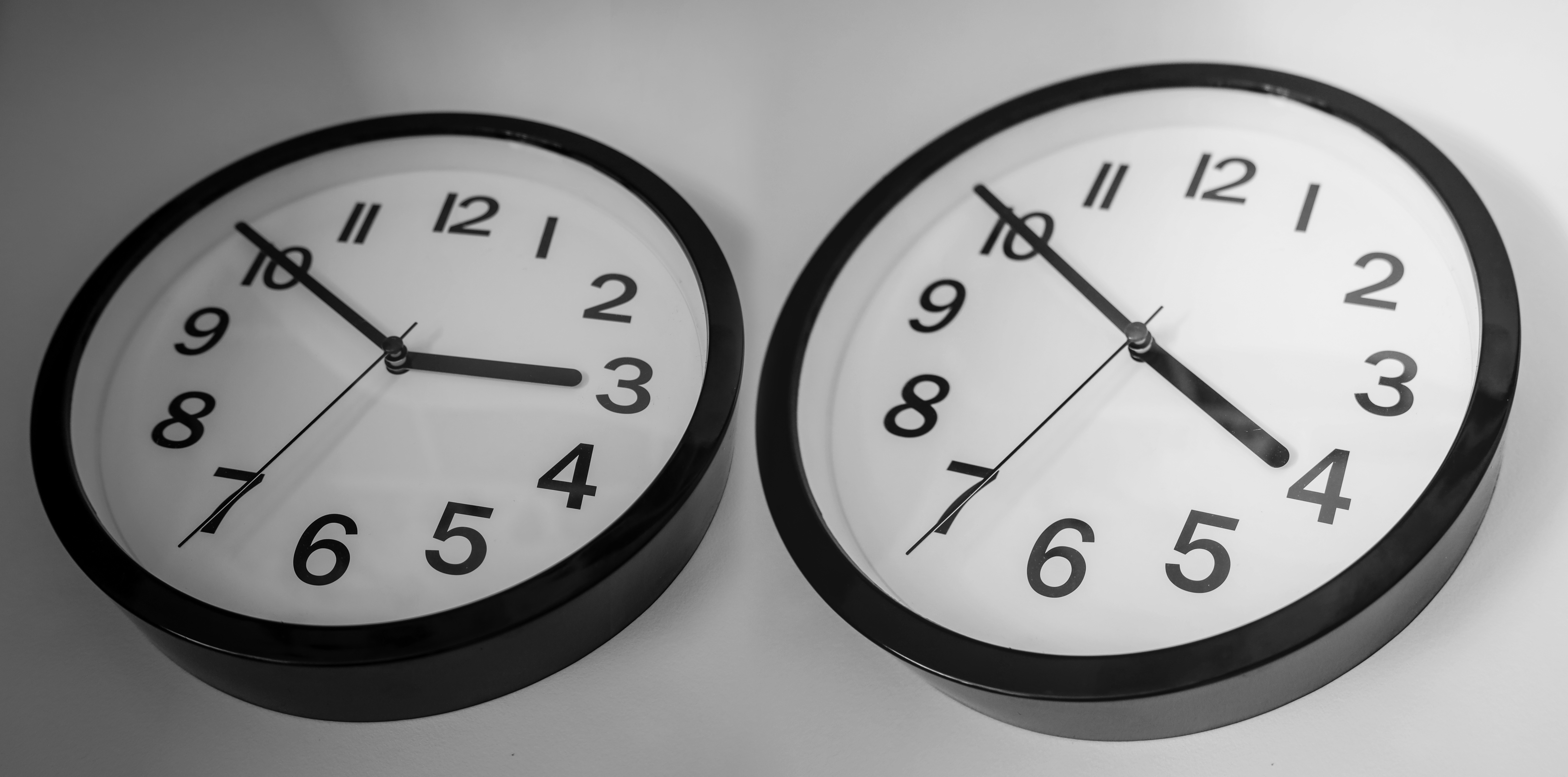 Αλλαγή ώρας 2023: Πηγαίνουμε τα ρολόγια μας μια ώρα μπροστά