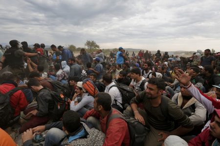 Υπ. Μετανάστευσης και Ασύλου: Αναλυτικά στοιχεία για τον αριθμό των νόμιμων μεταναστών