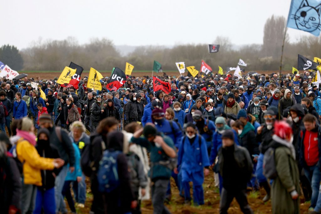 Γαλλία: Βιαίες συγκρούσεις για το αρδευτικό νερό