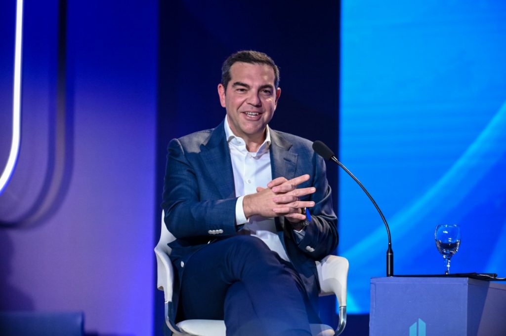 Τσίπρας: Ο τόπος χρειάζεται μια πολύχρωμη κυβέρνηση συνεργασίας και όχι αλαζονικές αυτοδυναμίες