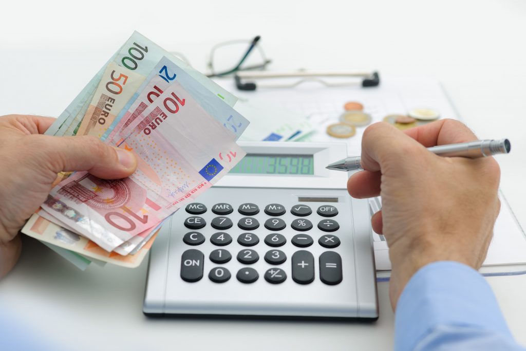 Ρευματοκλοπές: Οι καταταναλωτές πληρώνουν τη λυπητερή