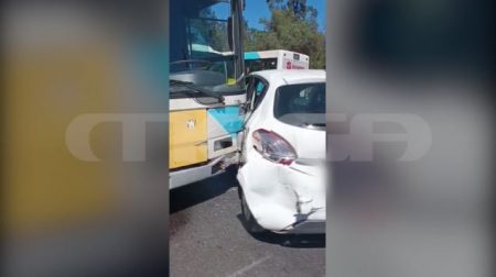 Συγγρού: Λεωφορείο συγκρούστηκε με δύο ΙΧ – Δεν υπήρξαν τραυματισμοί