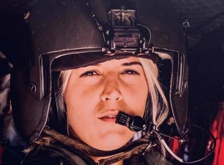 Οι γυναίκες λοχαγοί στα πιλοτήρια των ελικοπτέρων
