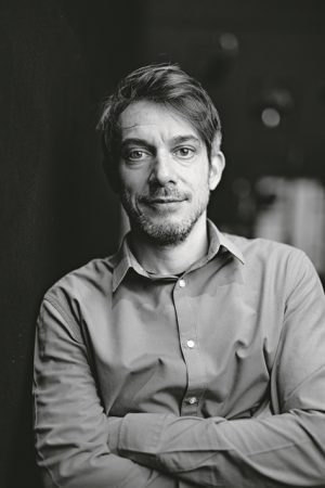 «H πατριαρχία κατασπάραζε και τον άνδρα»