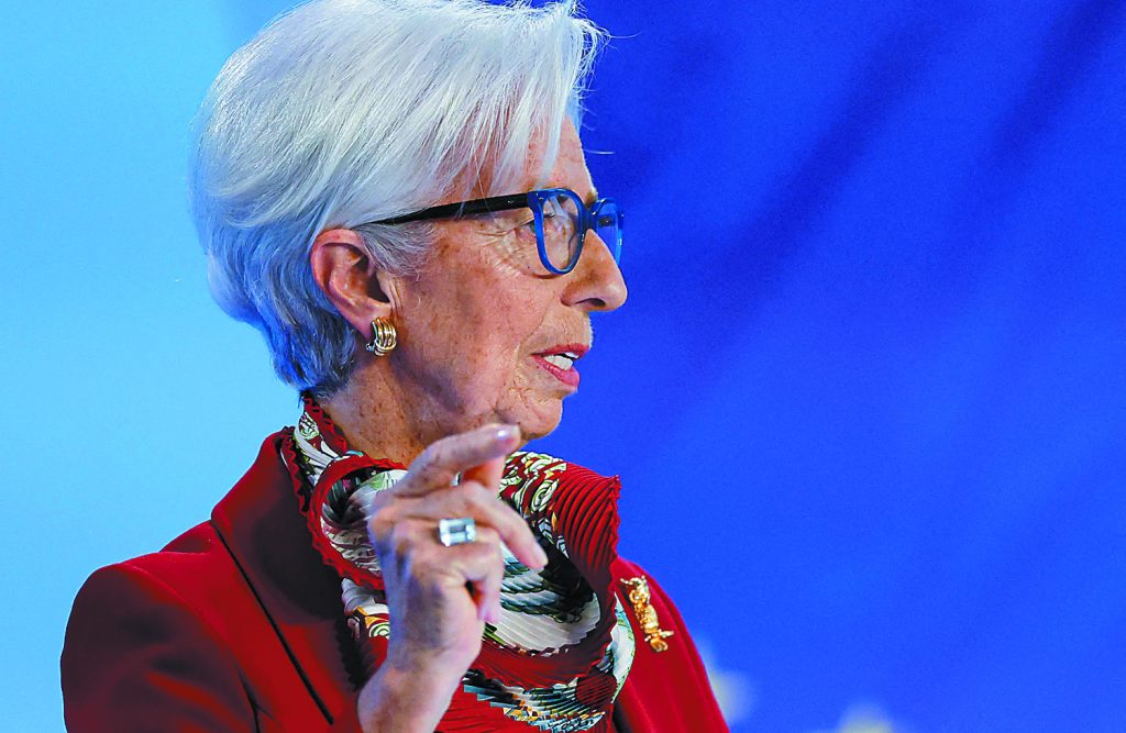 Λαγκάρντ για αυξήσεις επιτοκίων: Έχουμε ακόμη δρόμο – Δεν σταματάμε