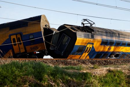 Ολλανδία – σύγκρουση τρένου: Ενας νεκρός και 30 τραυματίες