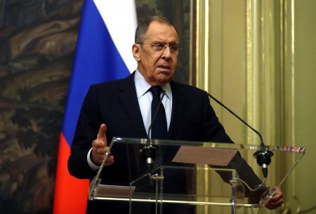 Λαβρόφ: Η Δύση προσπαθεί να σπείρει διχόνοια ανάμεσα στη Ρωσία και την Κίνα