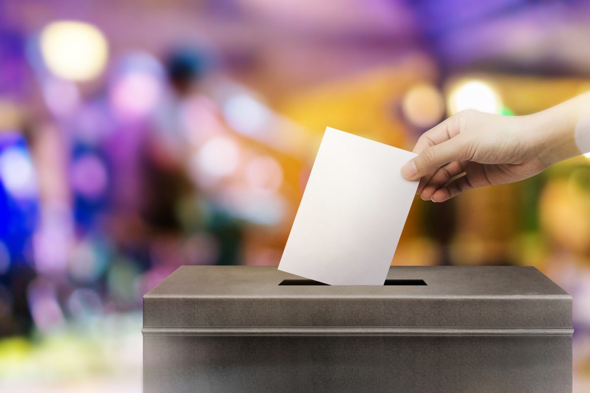 Εκλογές 2023: Τι δείχνουν τρεις δημοσκοπήσεις για τον «άγνωστο Χ»