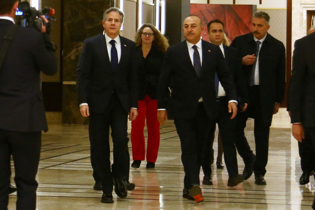 Τετ α τετ Μπλίνεκ – Τσαβούσογλου στις Βρυξέλλες – Τι συζήτησαν