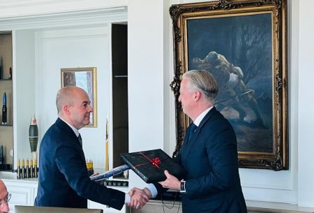 Υπογραφή εξαγωγικής σύμβασης των ΕΑΣ με τη γερμανική Heckler and Koch