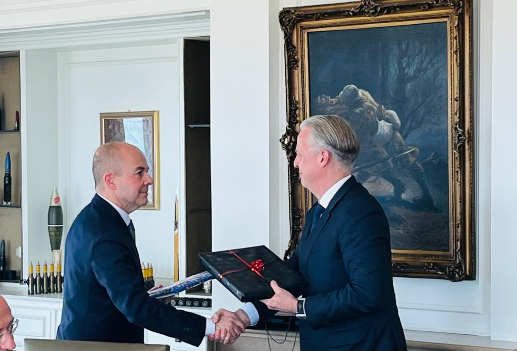 Υπογραφή εξαγωγικής σύμβασης των ΕΑΣ με τη γερμανική Heckler and Koch