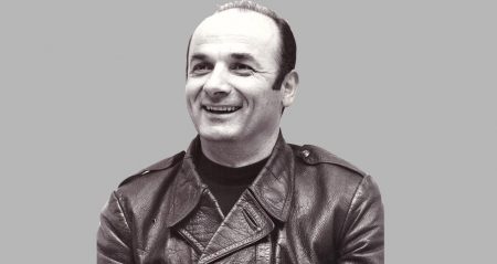 «Παιχνίδια» διά… χειρός Σκυλάκου