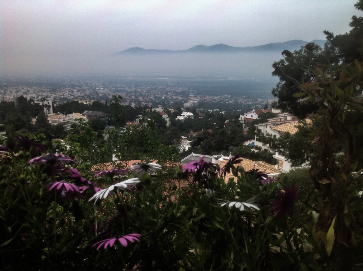 Ανατροπή με τον καιρό του Πάσχα – Βροχές προβλέπει το Meteo