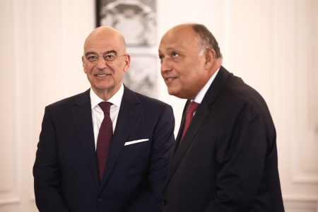 Αιχμηρή απάντηση Δένδια σε Τσαβούσογλου: Ας μην διακινδυνεύουμε το θετικό κλίμα