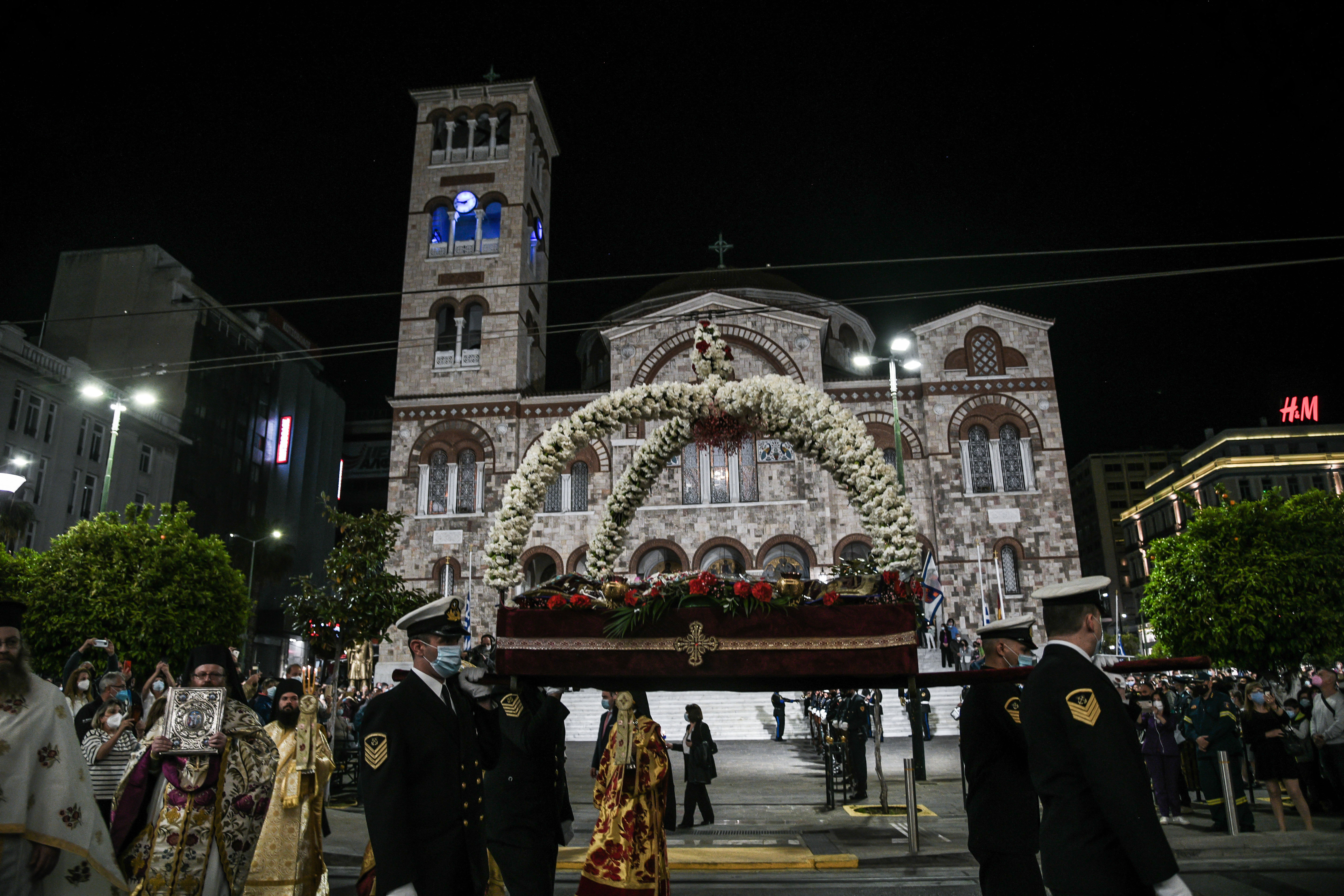 Μεγάλη Παρασκευή: Αύριο η τελετή της Αποκαθήλωσης και η περιφορά του Επιταφίου