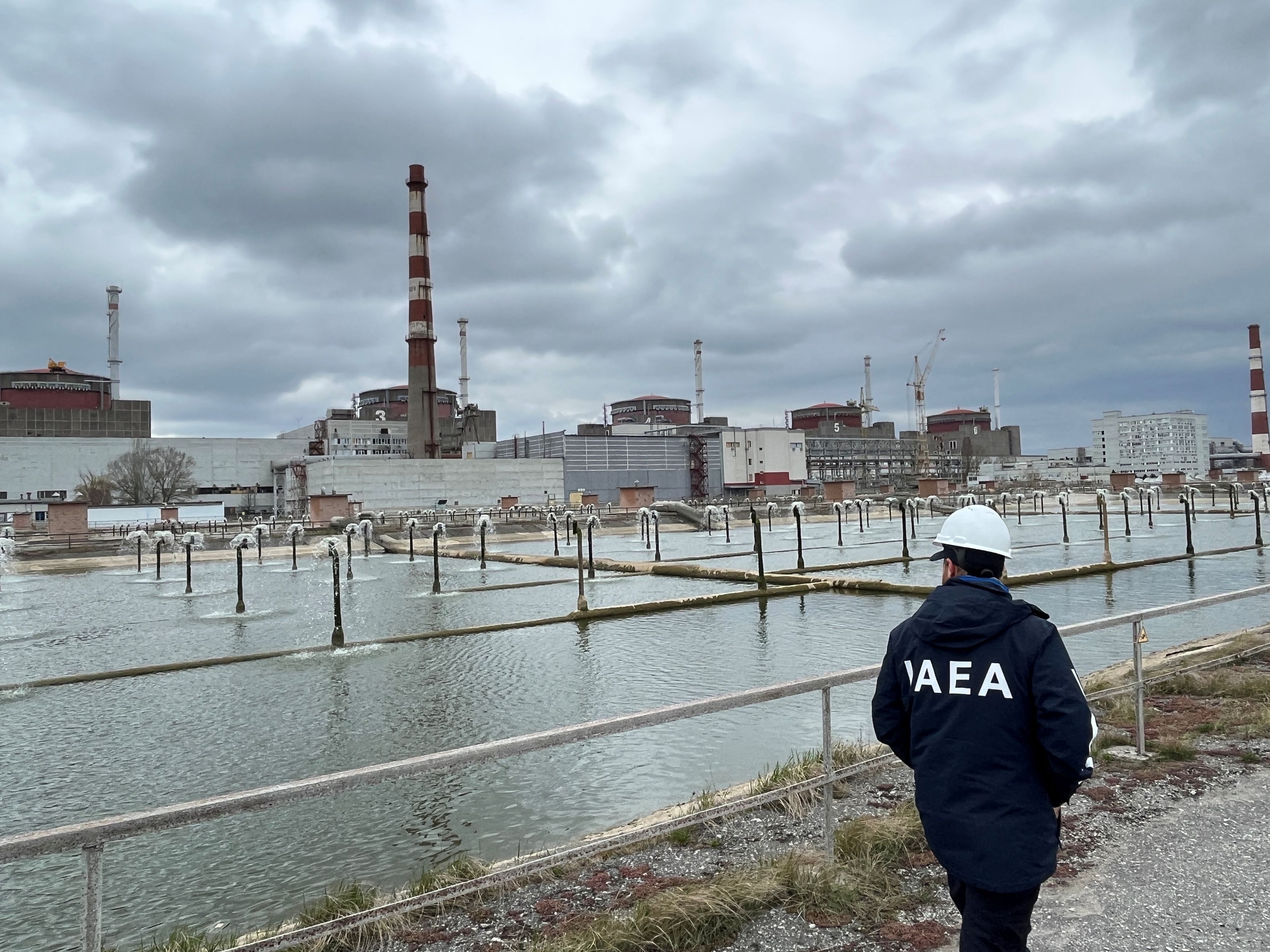Ουκρανία: Προμήθειες στον πυρηνικό σταθμό της Ζαπορίζια μεταφέρουν οι Ρώσοι