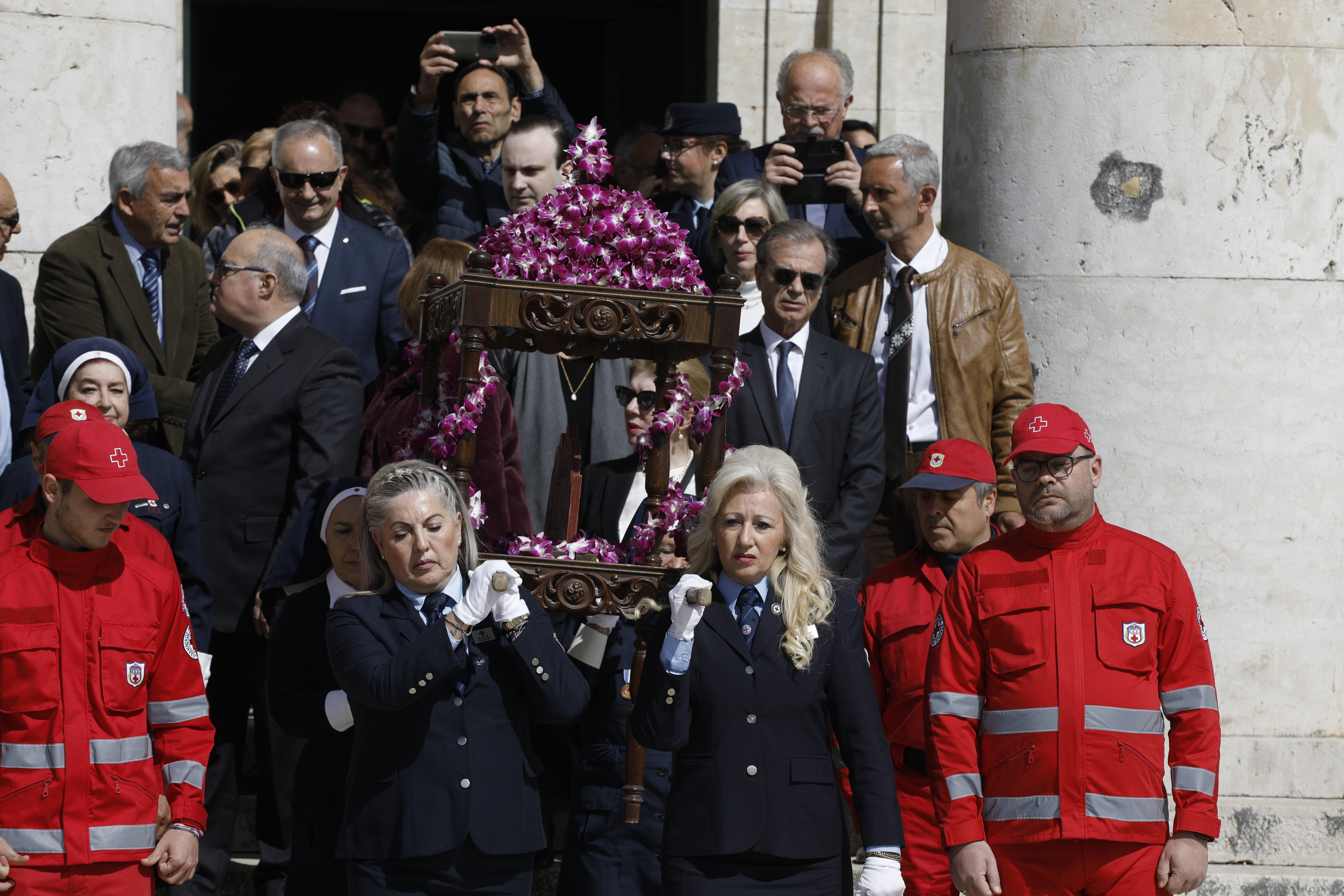 Κέρκυρα: H περιφορά των 37 Επιταφίων ξεκίνησε από την Ι.Μ. Παλαιοκαστρίτσας