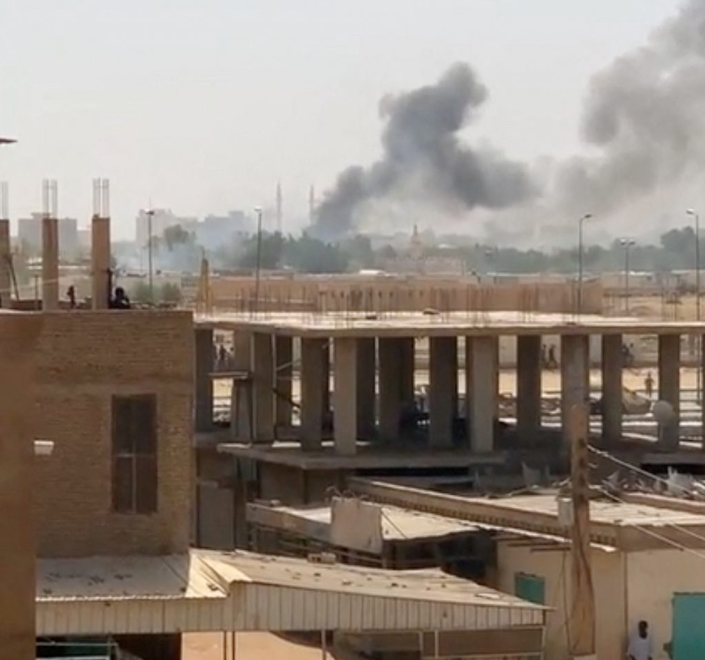 Σουδάν: Κλιμακώνεται η ένταση στρατού-παραστρατιωτικών –  Ανησυχεί η Μόσχα – Τι είπε ο Μπλίνκεν