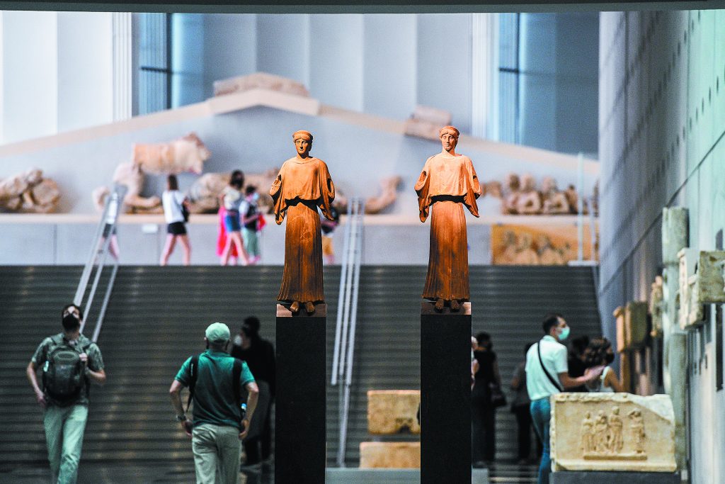 Ο «καλός Ελγιν», τα Γλυπτά και οι παράνομοι ξεναγοί