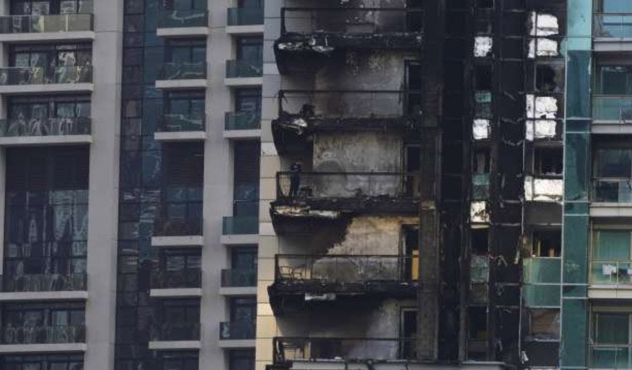 Ντουμπάι: Δεκαέξι νεκροί από φωτιά σε πολυκατοικία