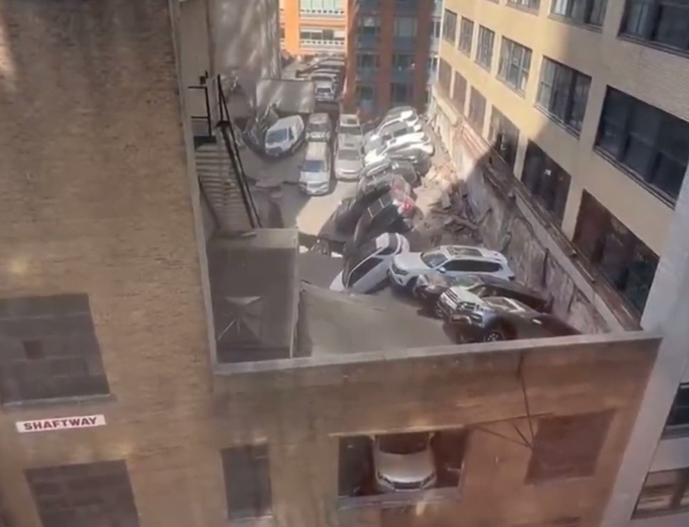 Κατάρρευση κτηρίου στο Μανχάταν – Αναφορές για εγκλωβισμένους