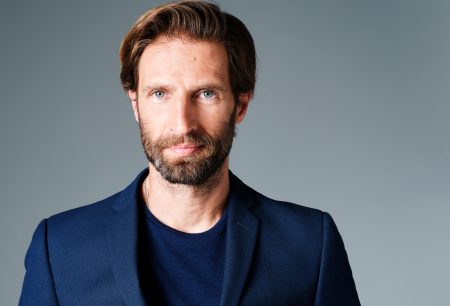 Μάξιμος Μουμούρης: «Οι κόρες μου δεν με βλέπουν στην τηλεόραση, δεν ήθελα να μπερδέψουν την δουλειά με τον πατέρα τους»