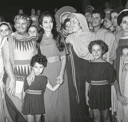 Unboxing            Callas