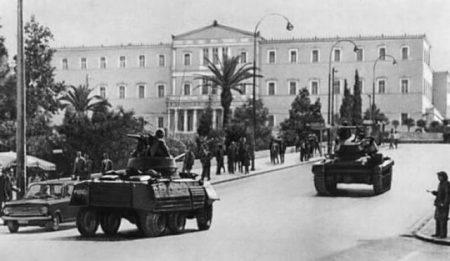 21 Απριλίου 1967: Οι 21 λόγοι που έφεραν τη δικτατορία