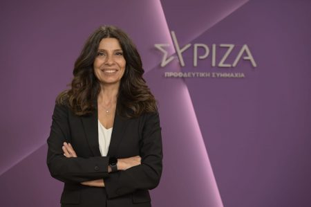 Πόπη Τσαπανίδου: Στην Κουμουνδούρου γιόρτασε τα γενέθλια της