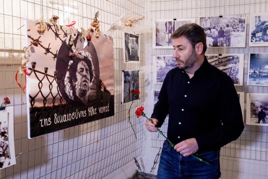 Ανδρουλάκης για την 21η Απριλίου: «Κάθε λαός έχει φρουρό τη μνήμη»