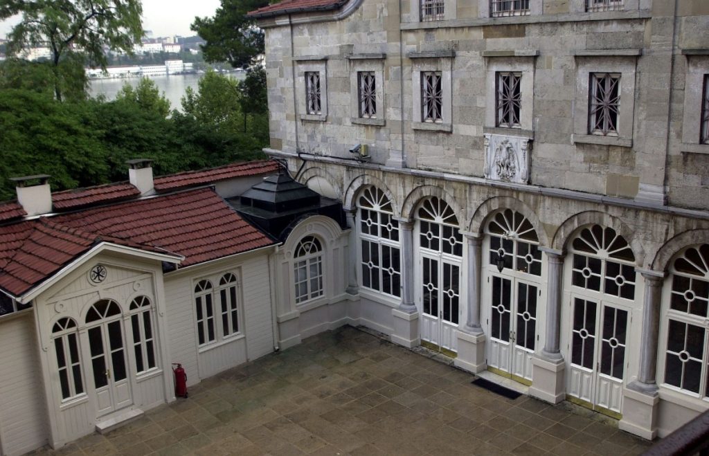 Φανάρι: Σε αργία ο Μέγας Αρχιμανδρίτης- Στα 24.000 ευρώ η αξία του ρολογιού που έκλεψε