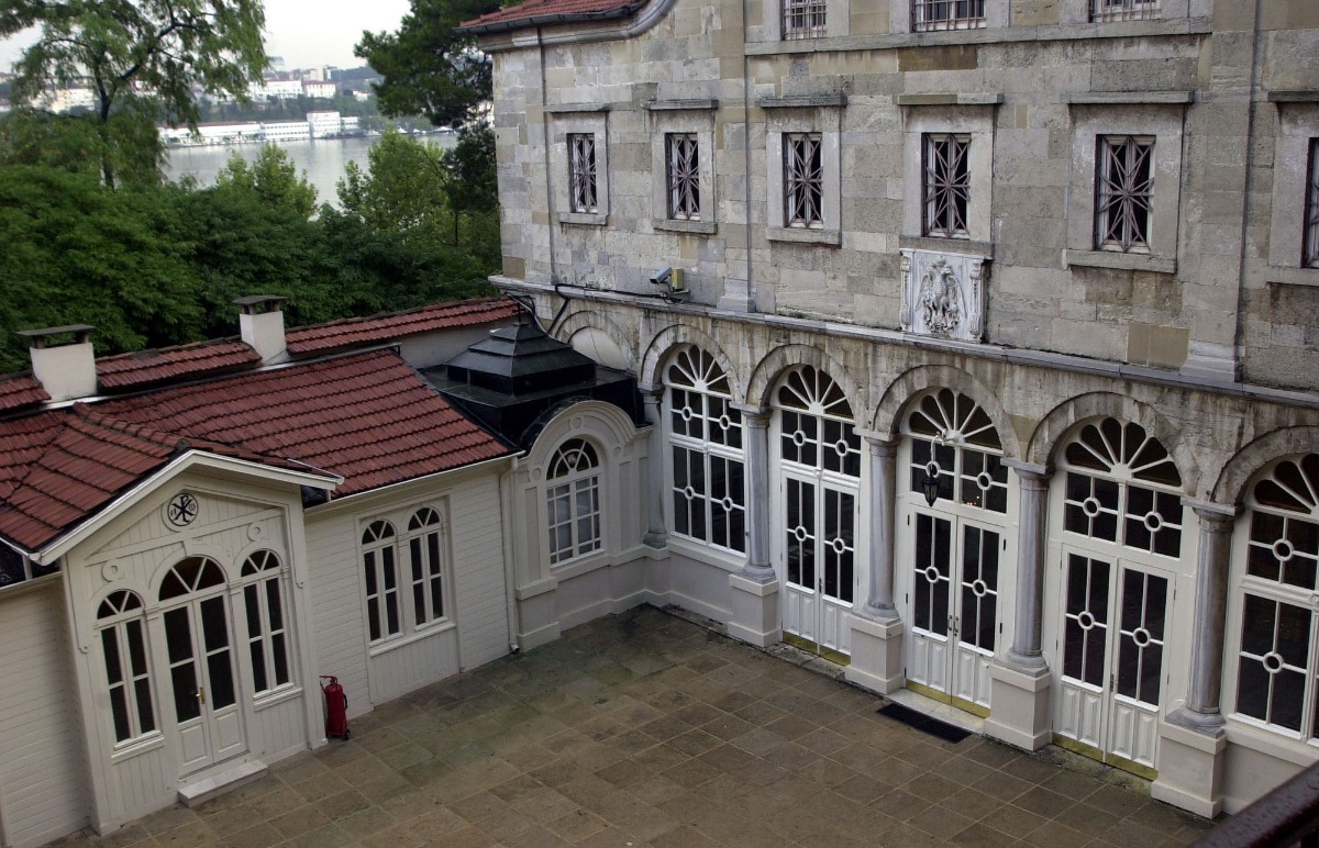 Φανάρι: Σε αργία ο Μέγας Αρχιμανδρίτης- Στα 24.000 ευρώ η αξία του ρολογιού που έκλεψε