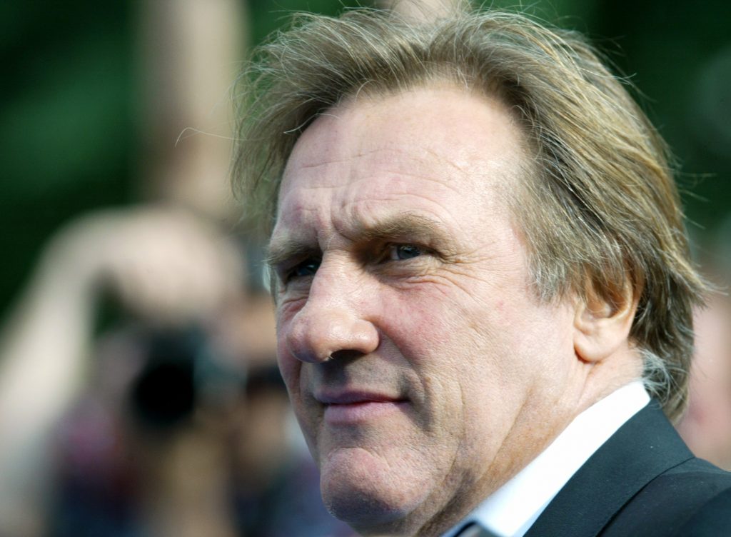 Ιταλία: Ο Ζεράρ Ντεπαρντιέ γρονθοκόπησε παπαράτσι