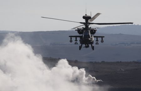 ΗΠΑ: Δυο ελικόπτερα Apache του στρατού συνετρίβησαν στην Αλάσκα – Τρεις νεκροί