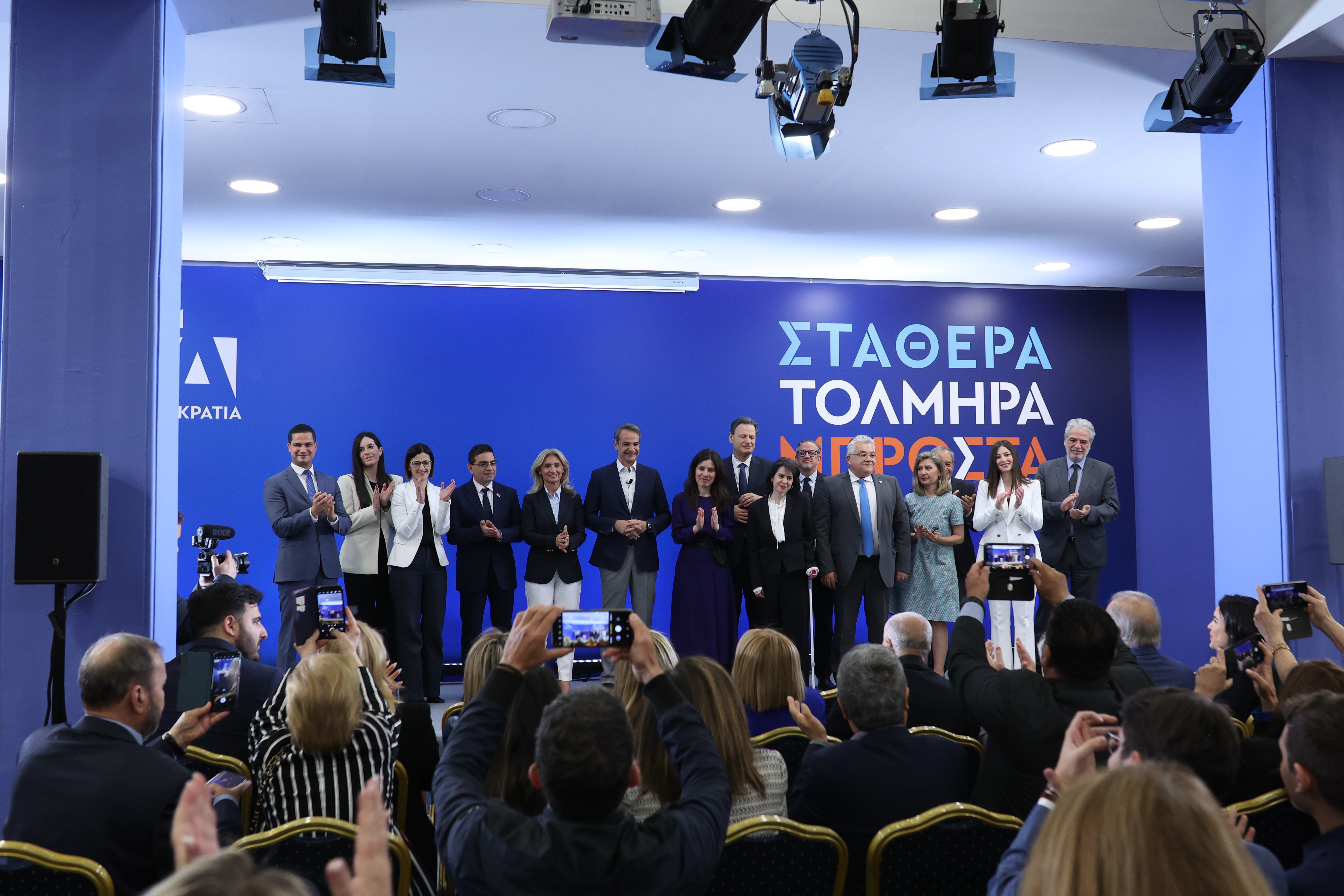 Δίχως «σελέμπριτι» και σαφώς πολιτικό το Επικρατείας της ΝΔ