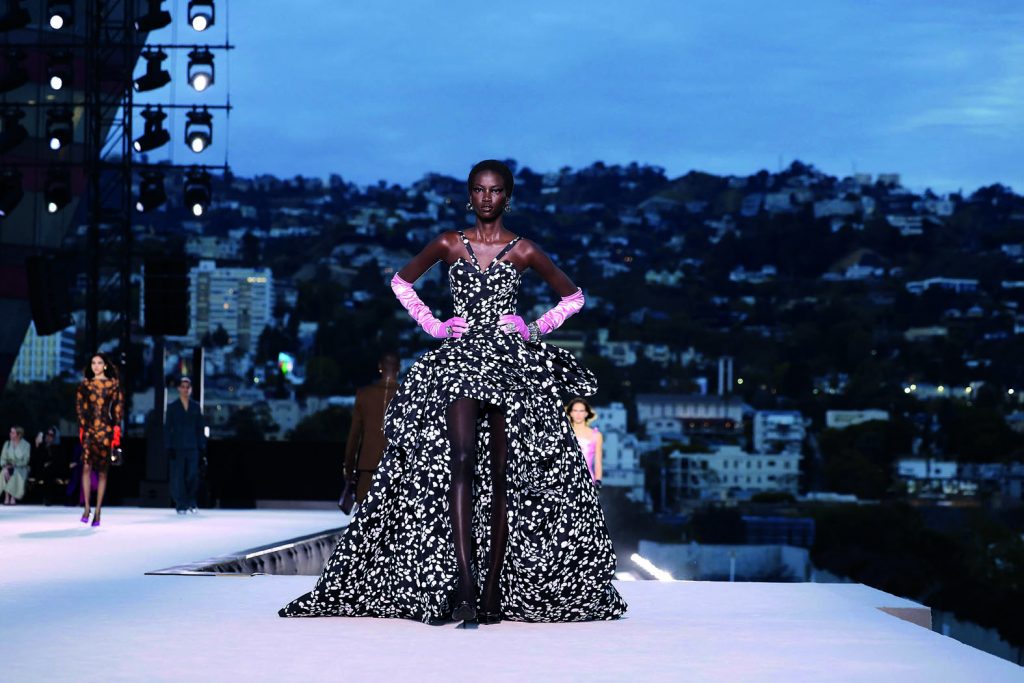 Versace, Η επιστροφή της χρυσής δεκαετίας