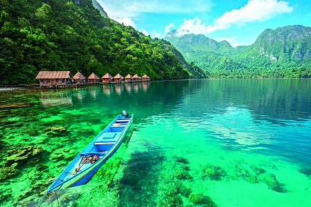 Στα Νησιά των Μπαχαρικών