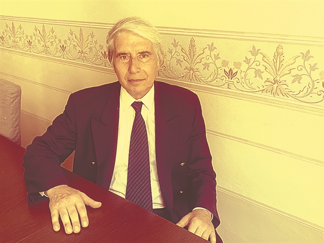 Θεόδωρος Σκαλτσάς: «Η διακυβέρνηση από μηχανές σύντομα θα γινόταν απρόβλεπτη»