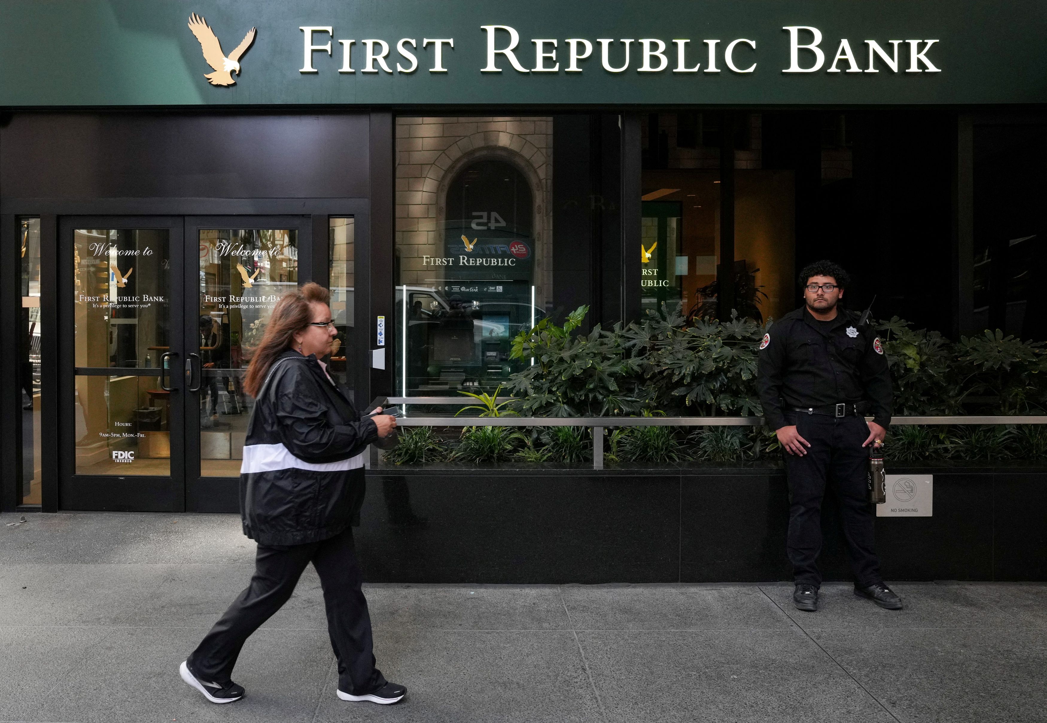 First Republic: Τέλος στο θρίλερ της κατάρρευσής της – Περνά στη JP Morgan
